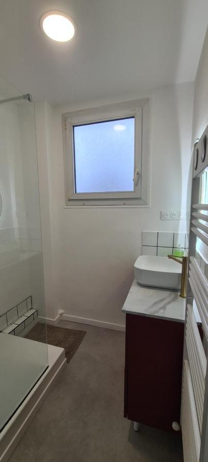 Private Room In Shared Apartment III Beauvais Exterior photo